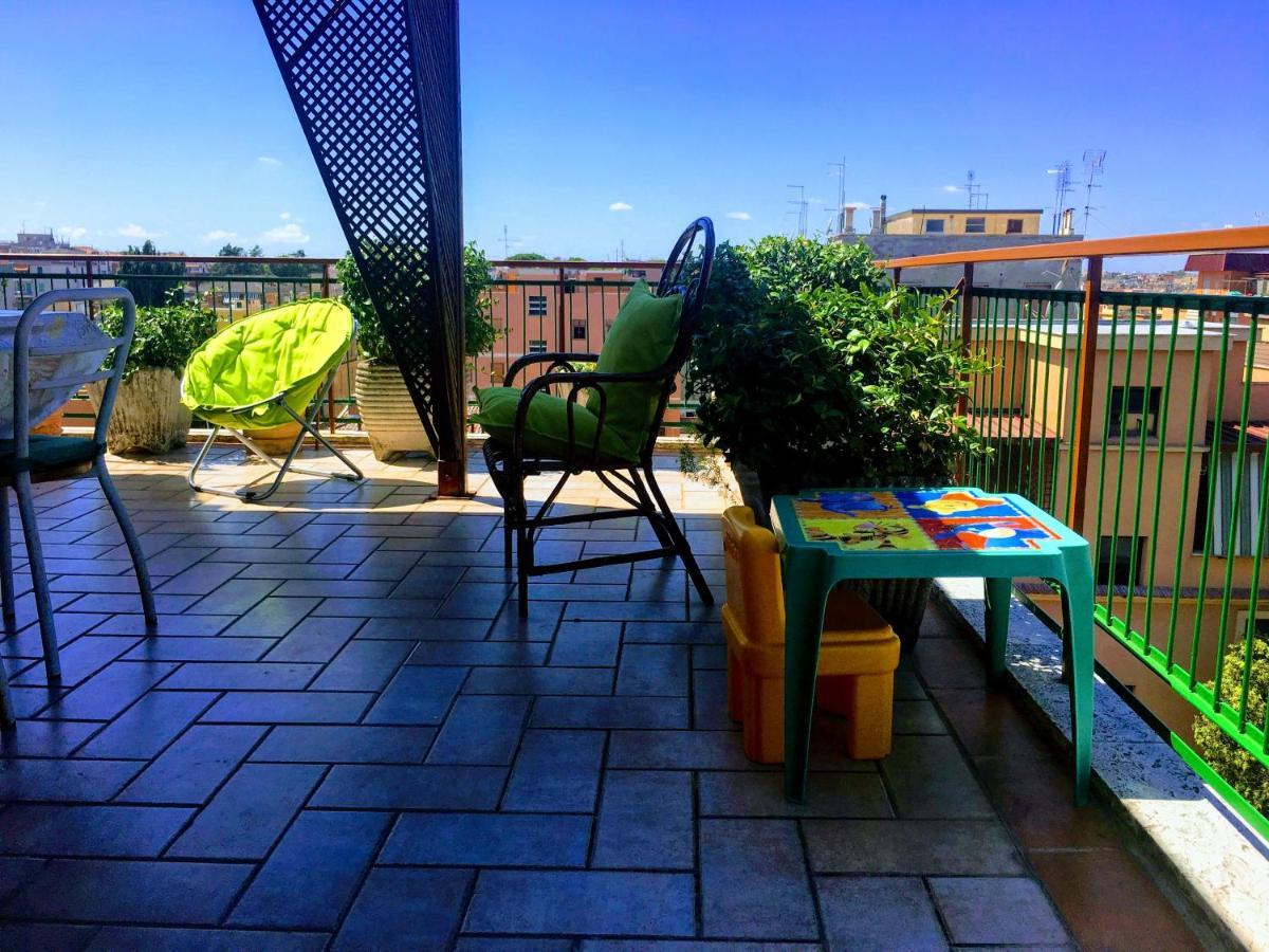 Appartamento Panoramic And Bright Penthouse Is Waiting For You Roma Esterno foto